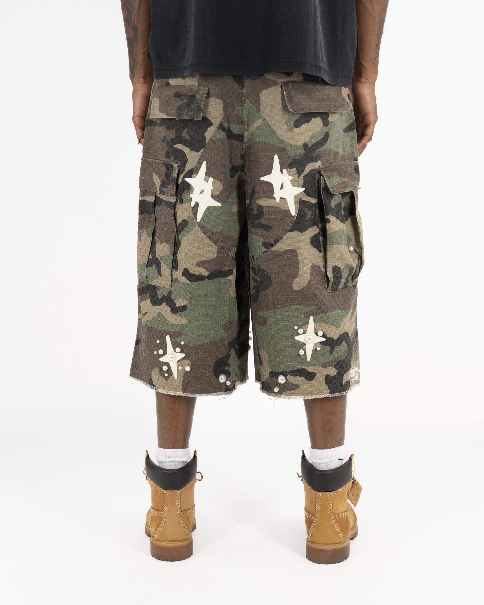 SS25| SUPER NOVA CAMO JORTS