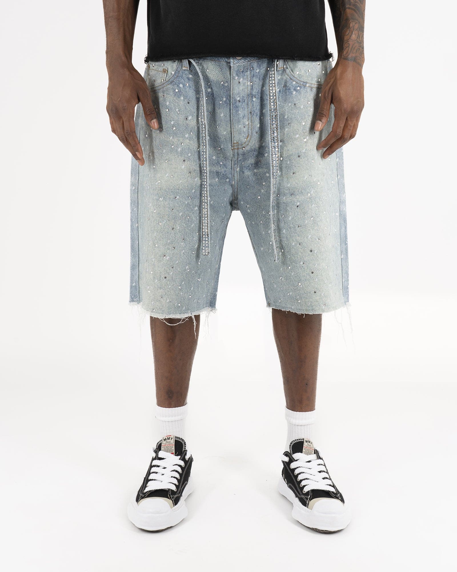 SS25| RHINESTONE DISTRESSED SHORTS