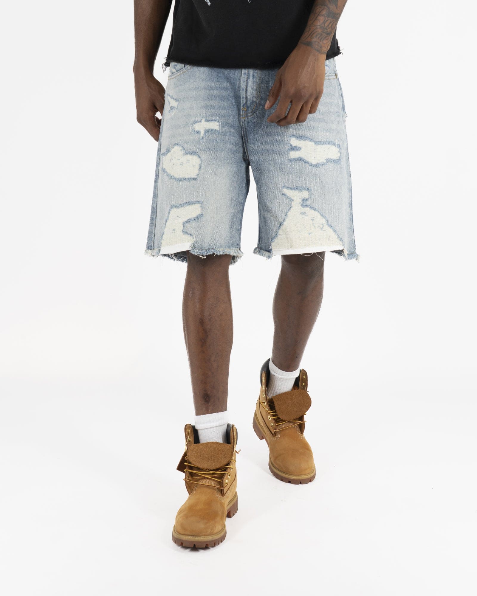 SS25|LIGHT BLUE STONE DISTRESSED SHORT
