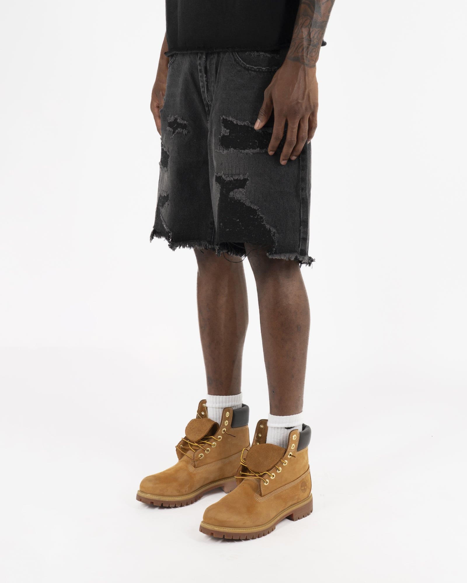 SS25| MIDNIGHT DISTRESSED SHORT