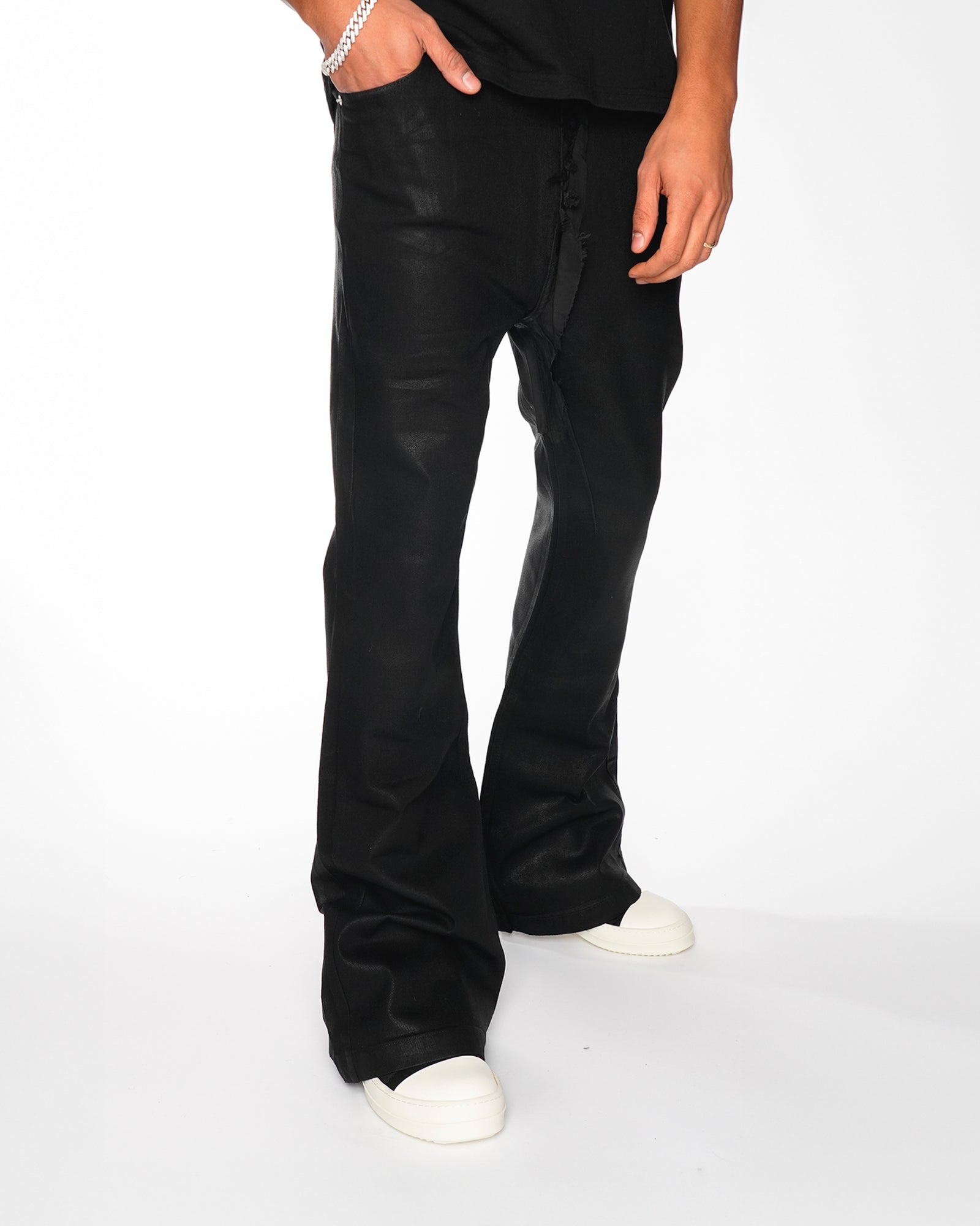 BG04|BLACK SUPERFLARE DENIM