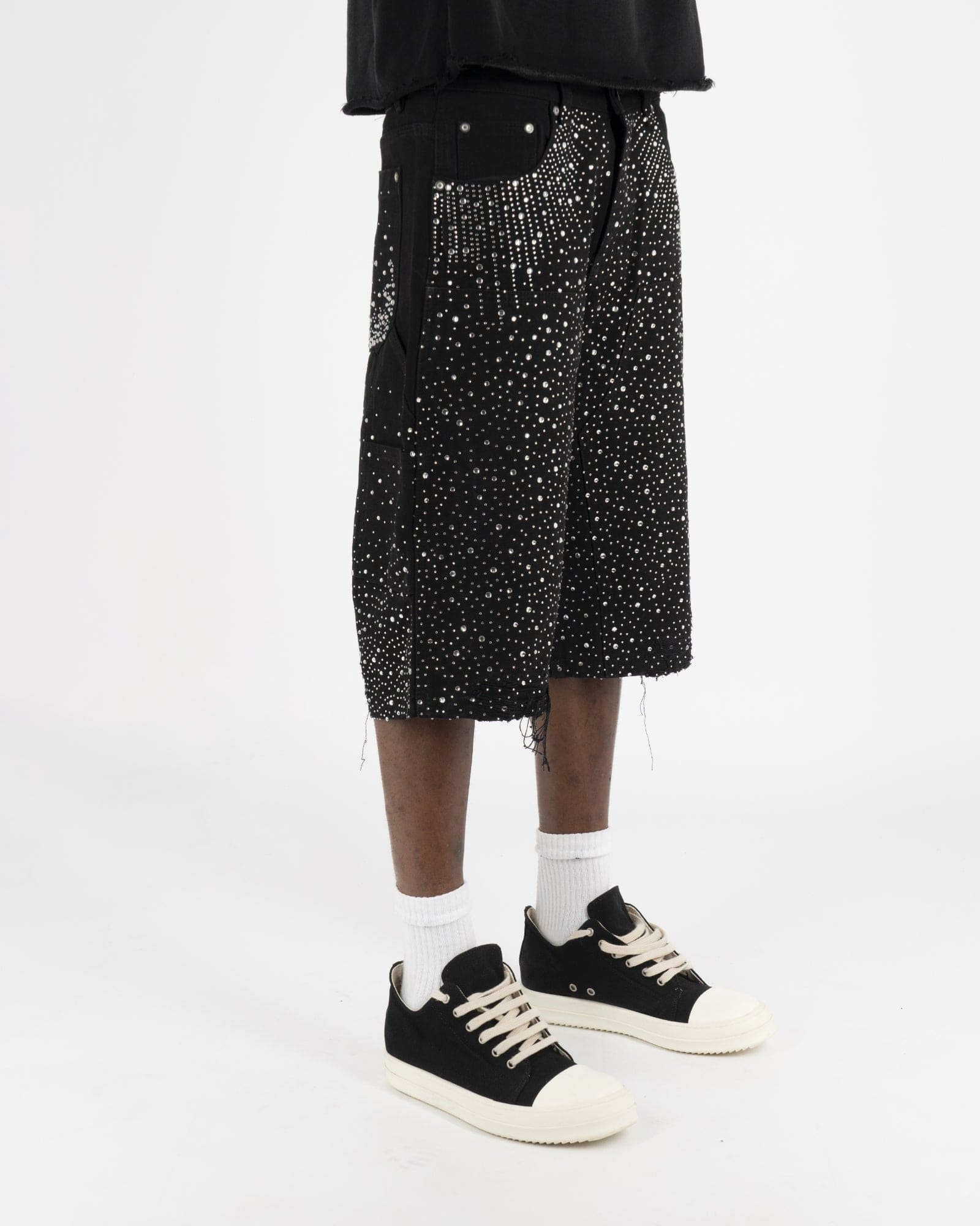 SS25|HIGH RHINESTONE BLACK SHORT