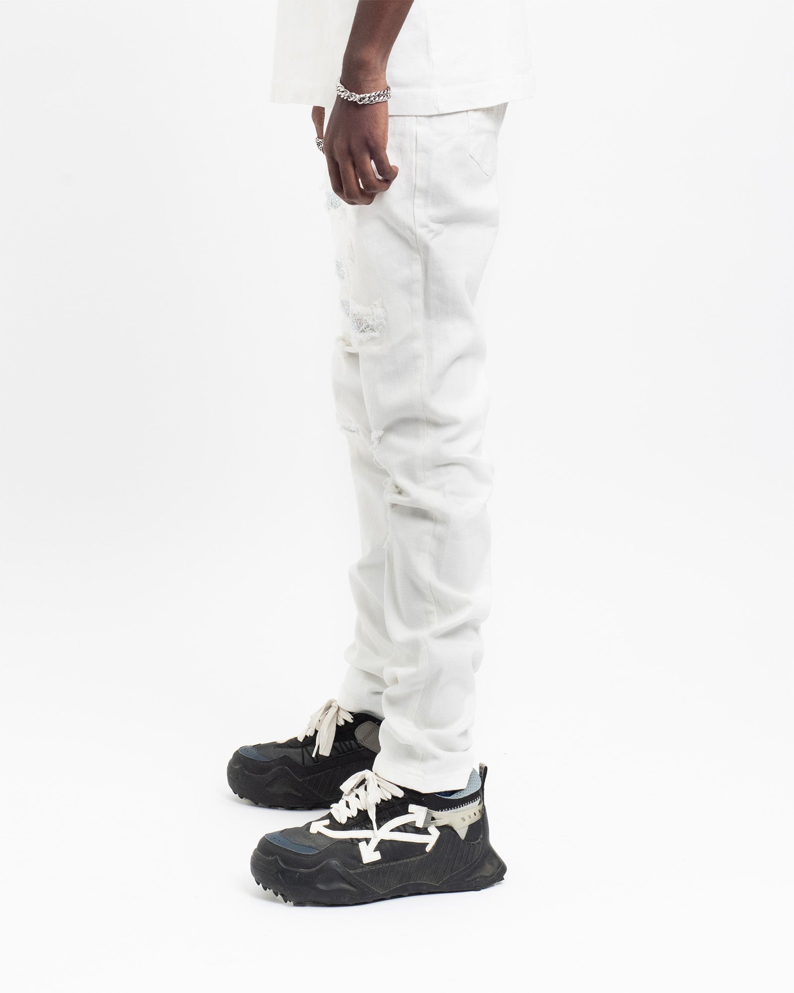 SK06| WHITE COCO DENIM